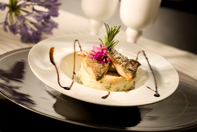 NEW YORK FASHION WEEK - 279$ - 6 course dinner - 2H30 tour around NYC - Ticket to The fashion show 